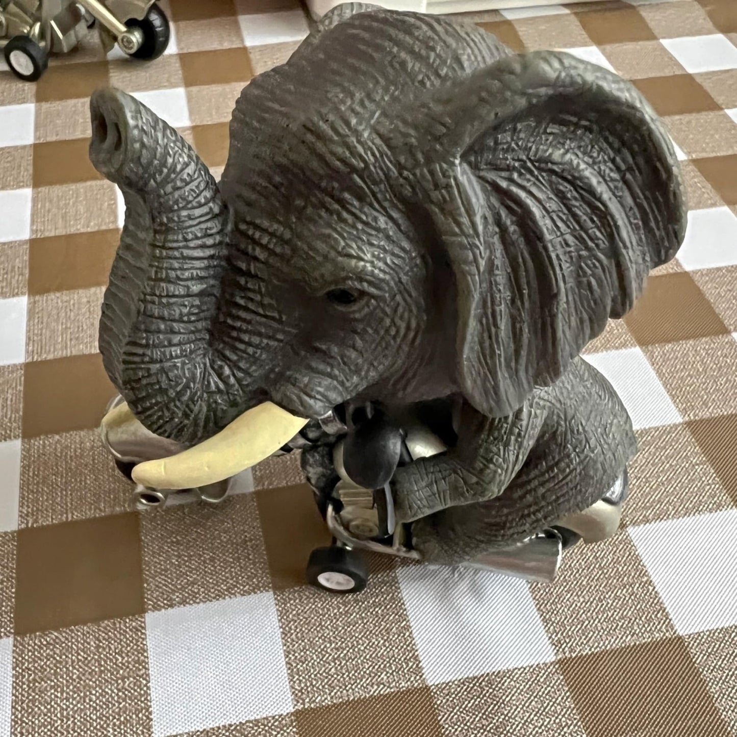 🥳🥳Friction Power Inertial Animal Motorcycle Toy